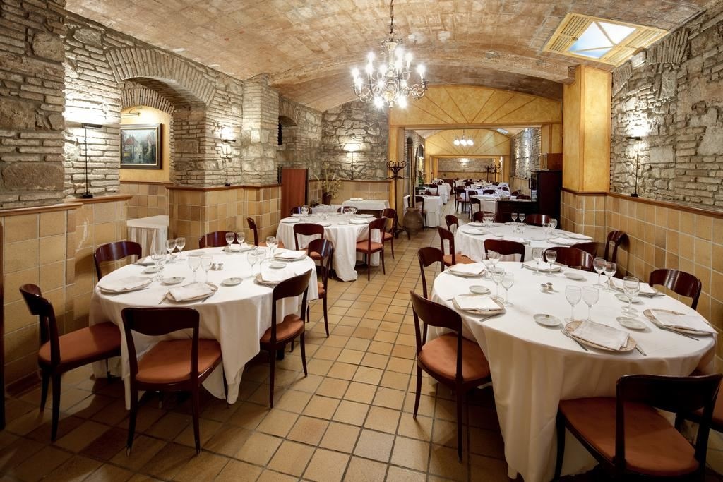 restaurants-main-restaurant