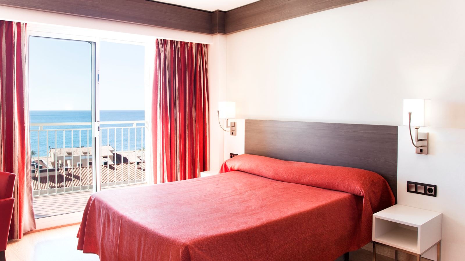 rooms-double-room-pool-view-with-balcony-or-terrace