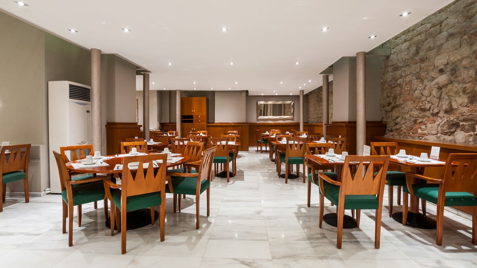 restaurants-restaurants