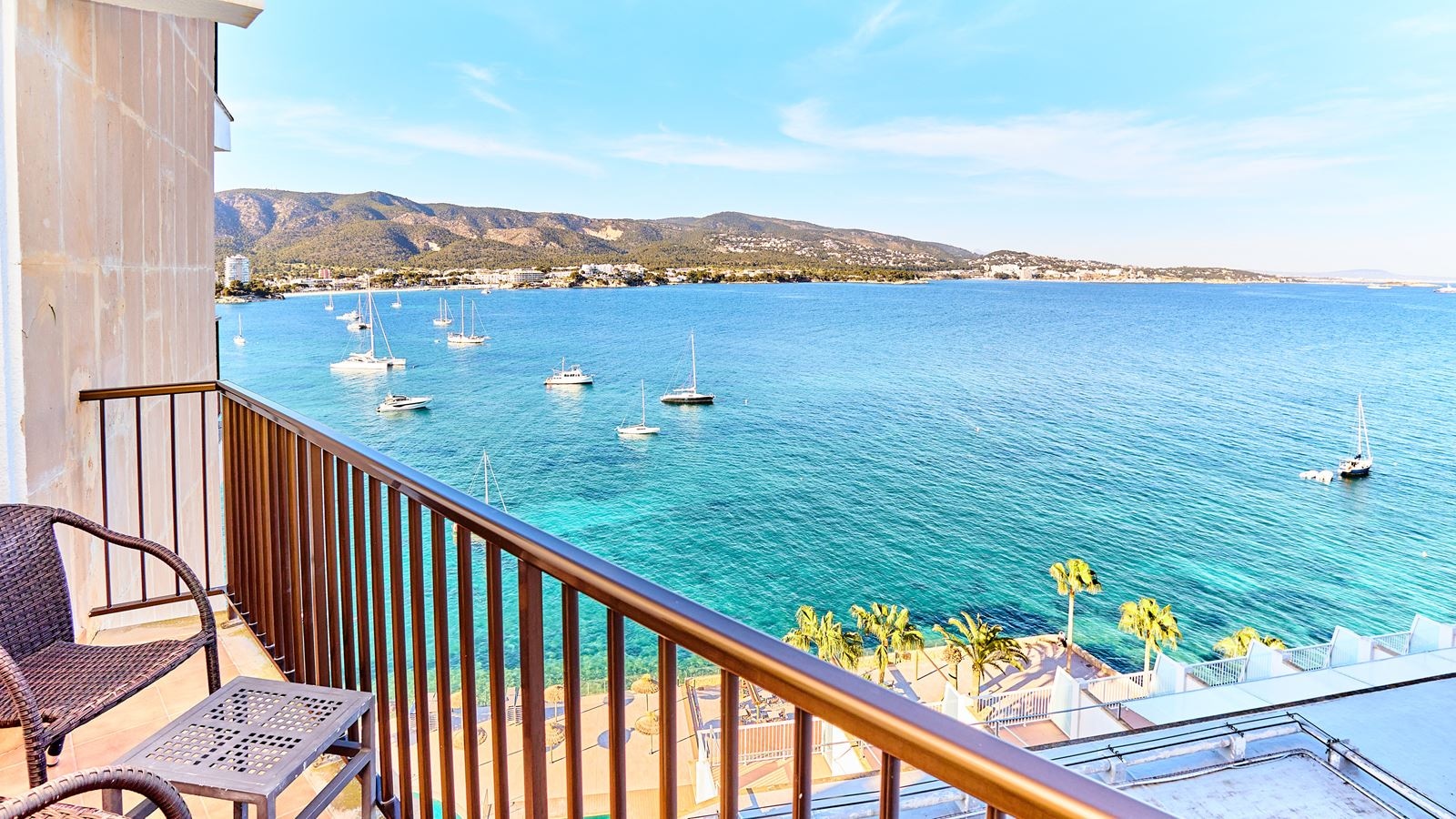 rooms-double-or-twin-sea-view-capacity-3