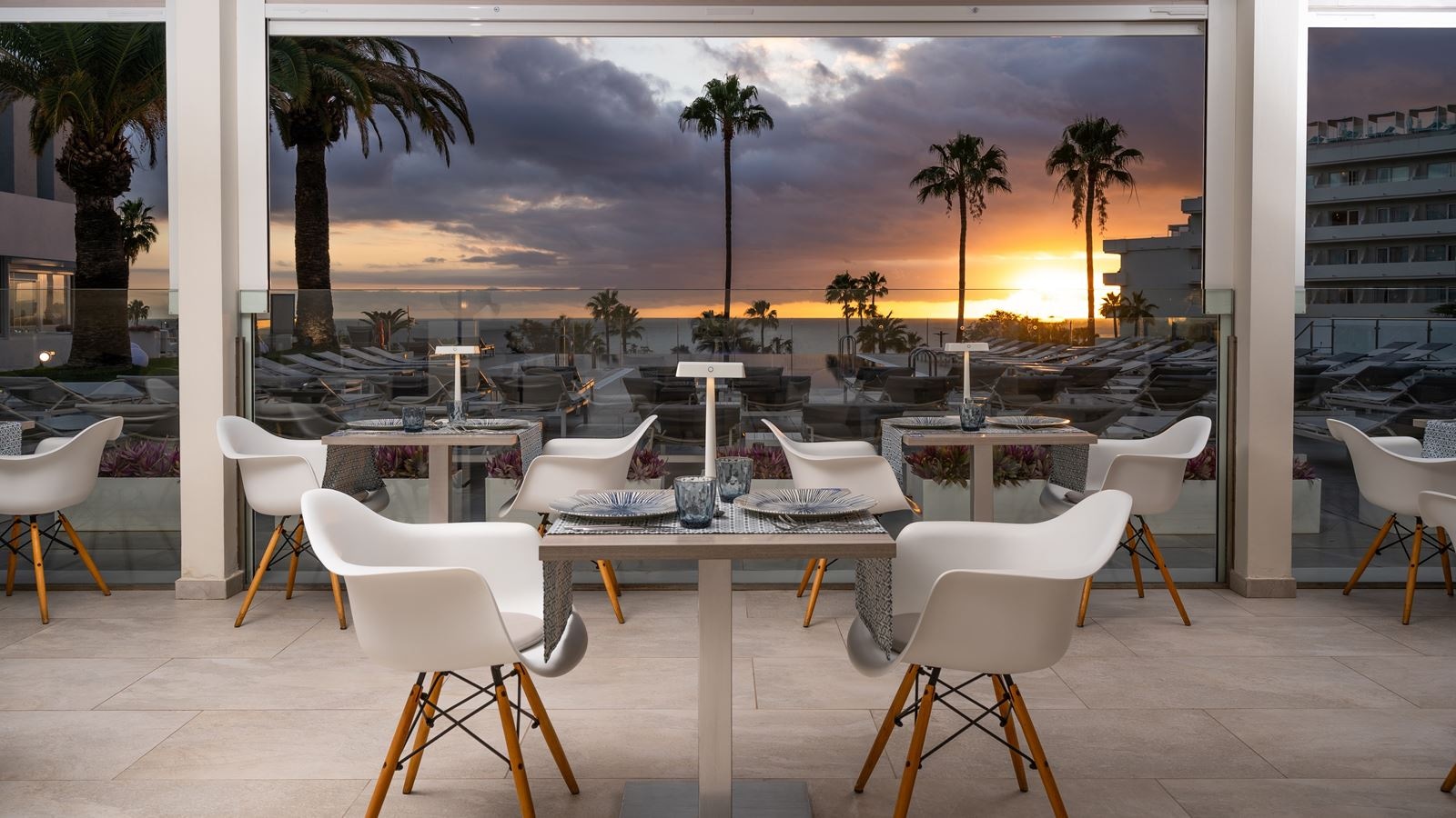 restaurants-ocean-blue-a-la-carte-restaurant