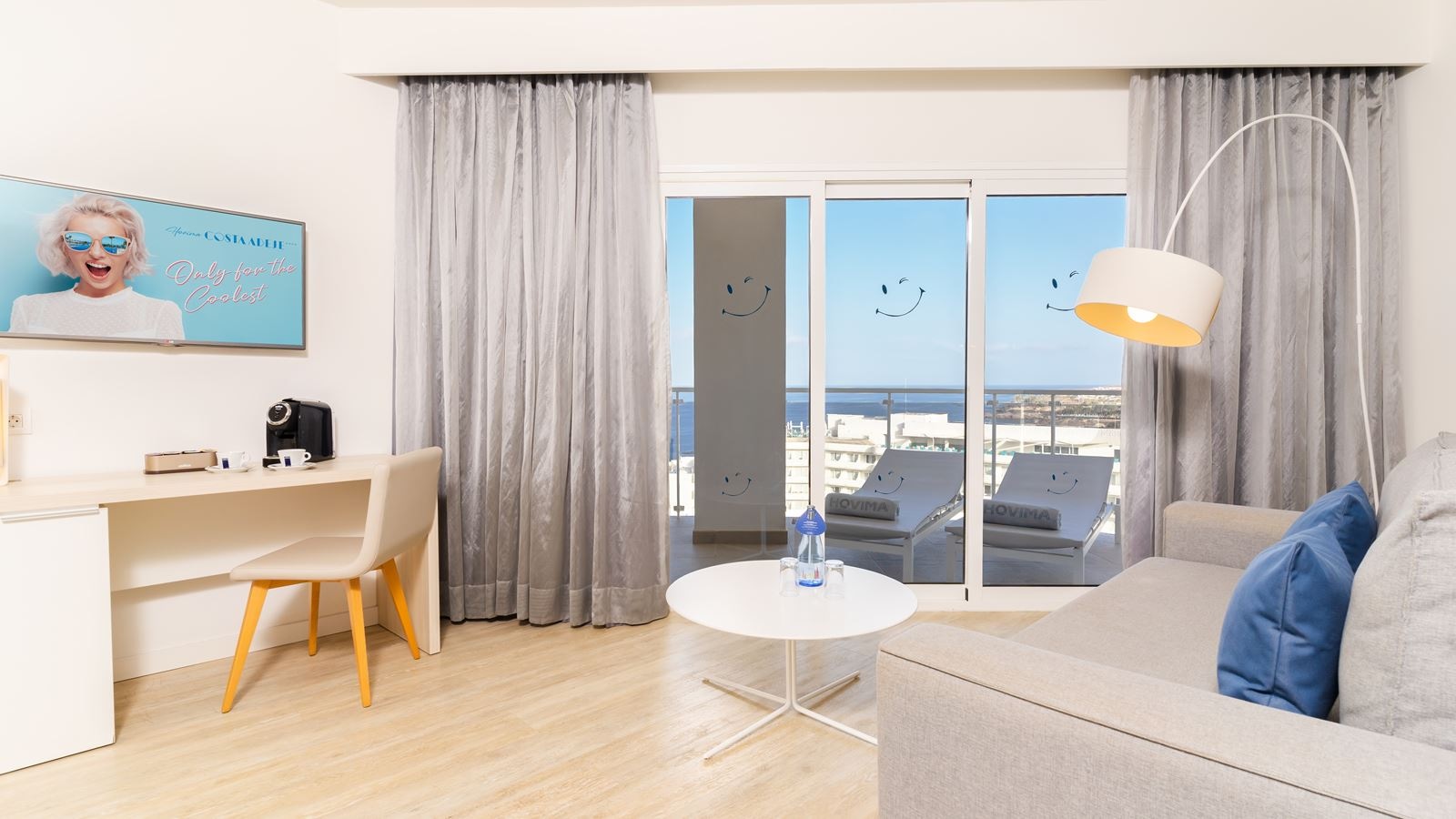 rooms-1-bedroom-excellence-suite-with-panoramic-view-and-sea-view-with-balcony-suite-excellence