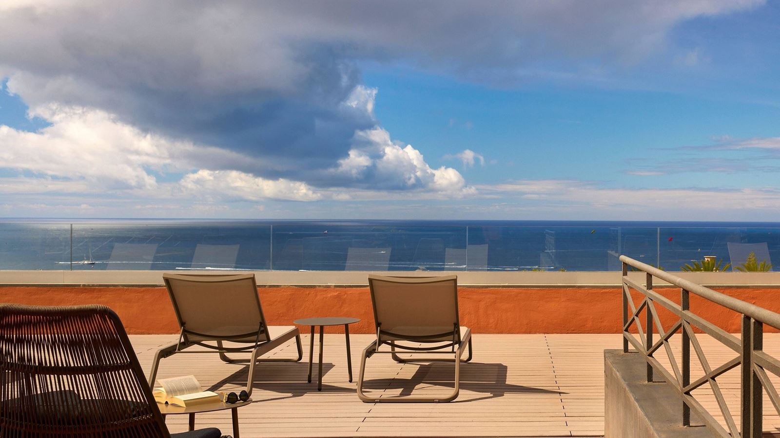 rooms-jevthe-level-junior-suite-ocean-view