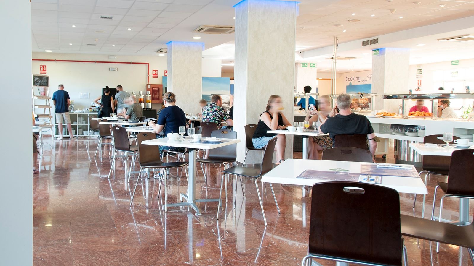 restaurants-restaurants