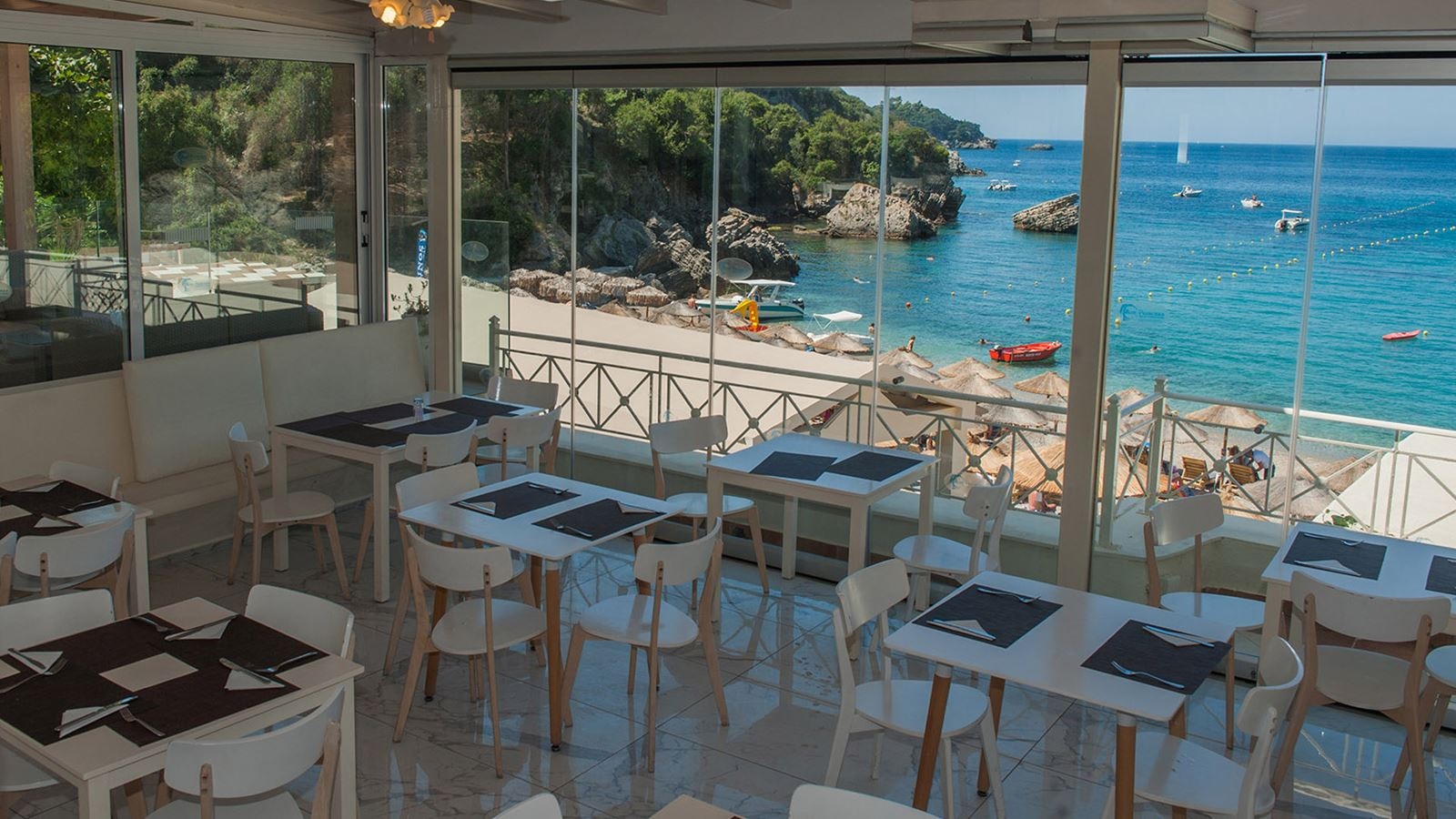 restaurants-thalassa-a-la-carte-restaurant