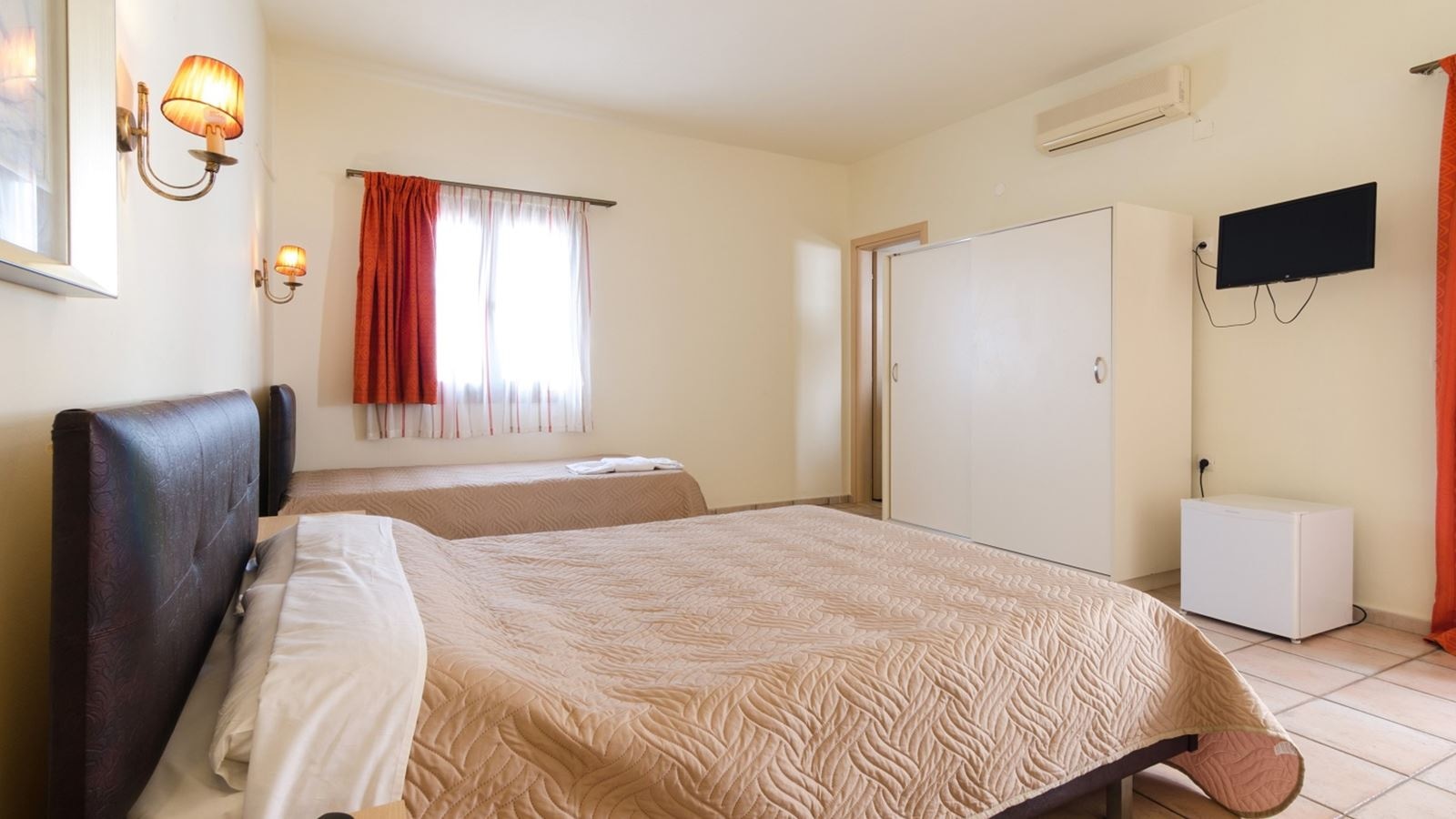 rooms-family-room-4pax