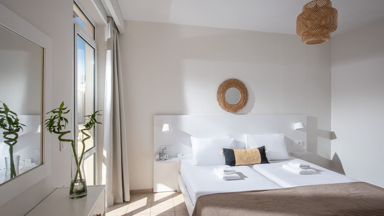 rooms-standard-double-room