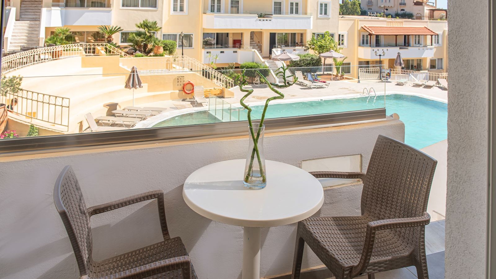 rooms-standard-double-room