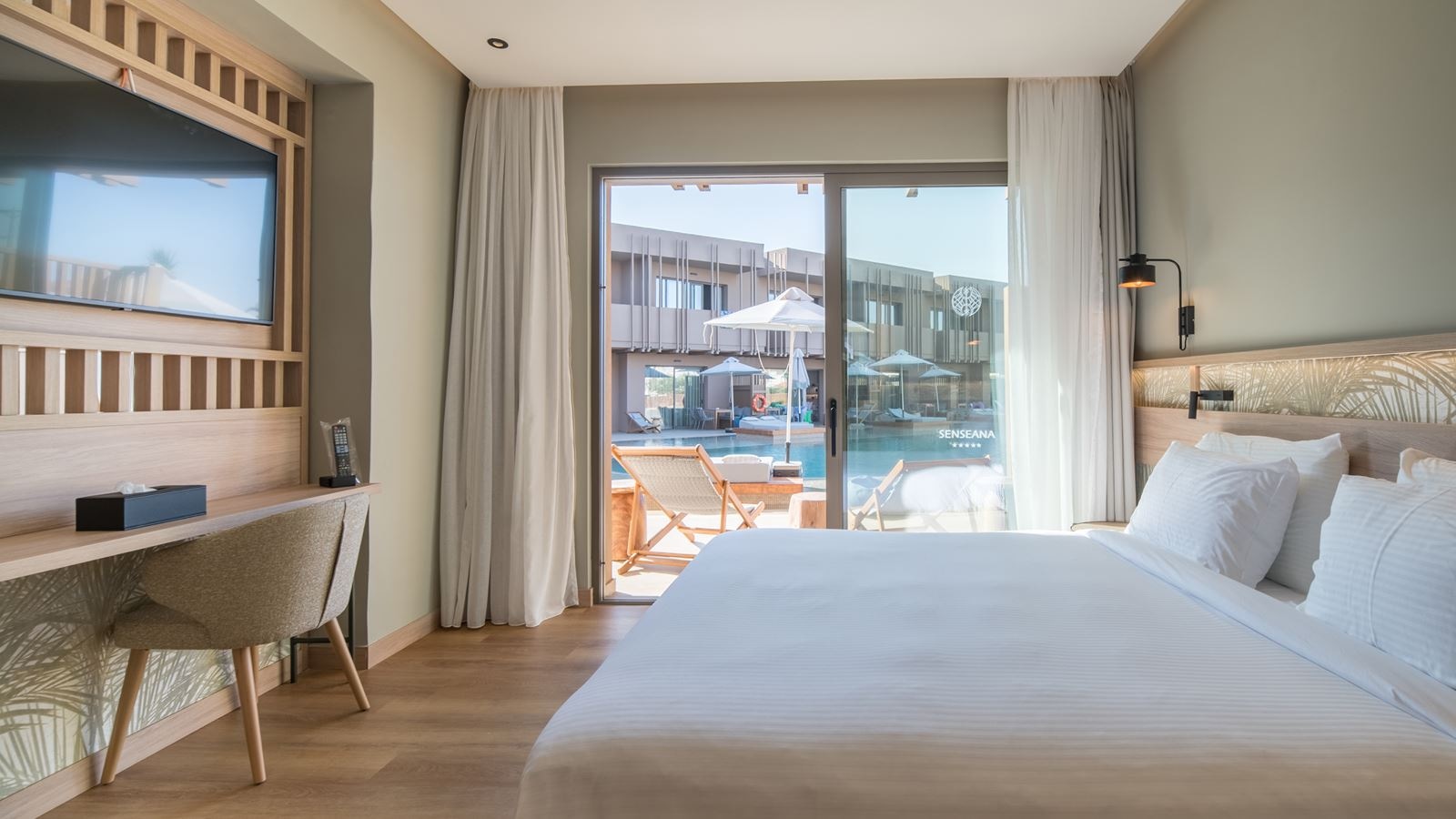 rooms-petite-suite-garden-view-pool-access