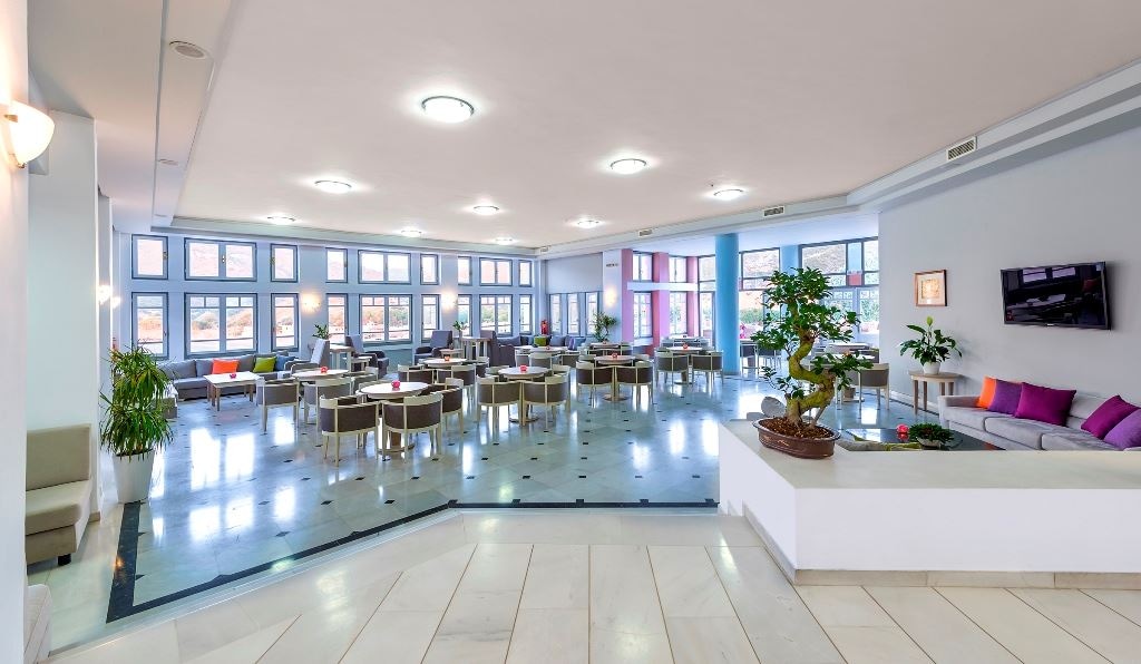 bars-main-bar-breeze