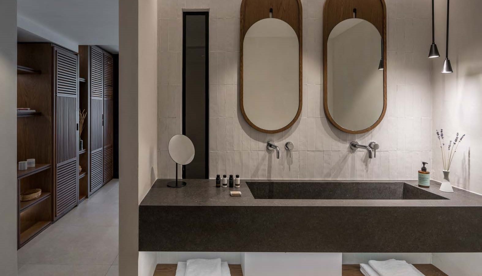 rooms-sea-front-family-room