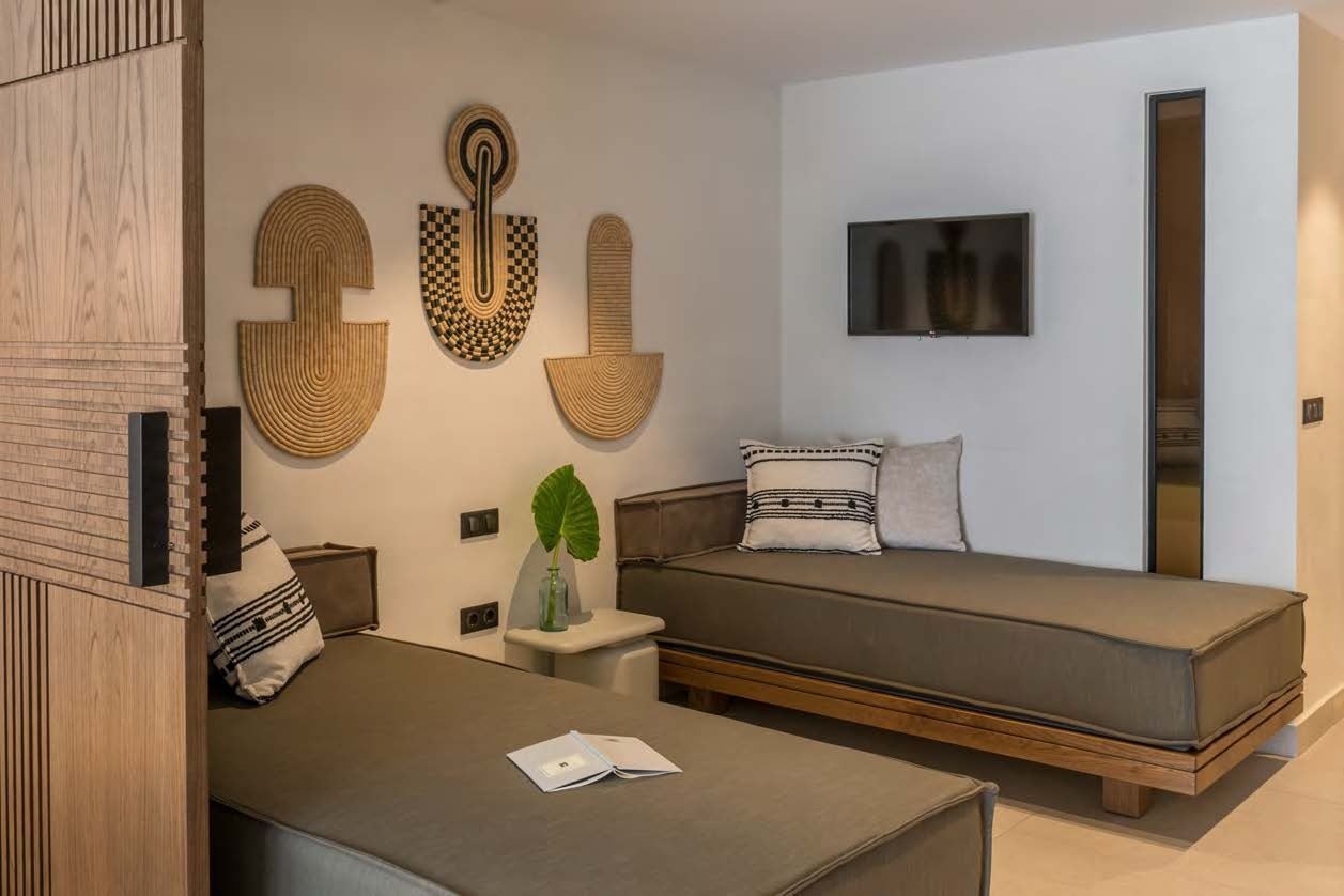 rooms-sea-front-family-room