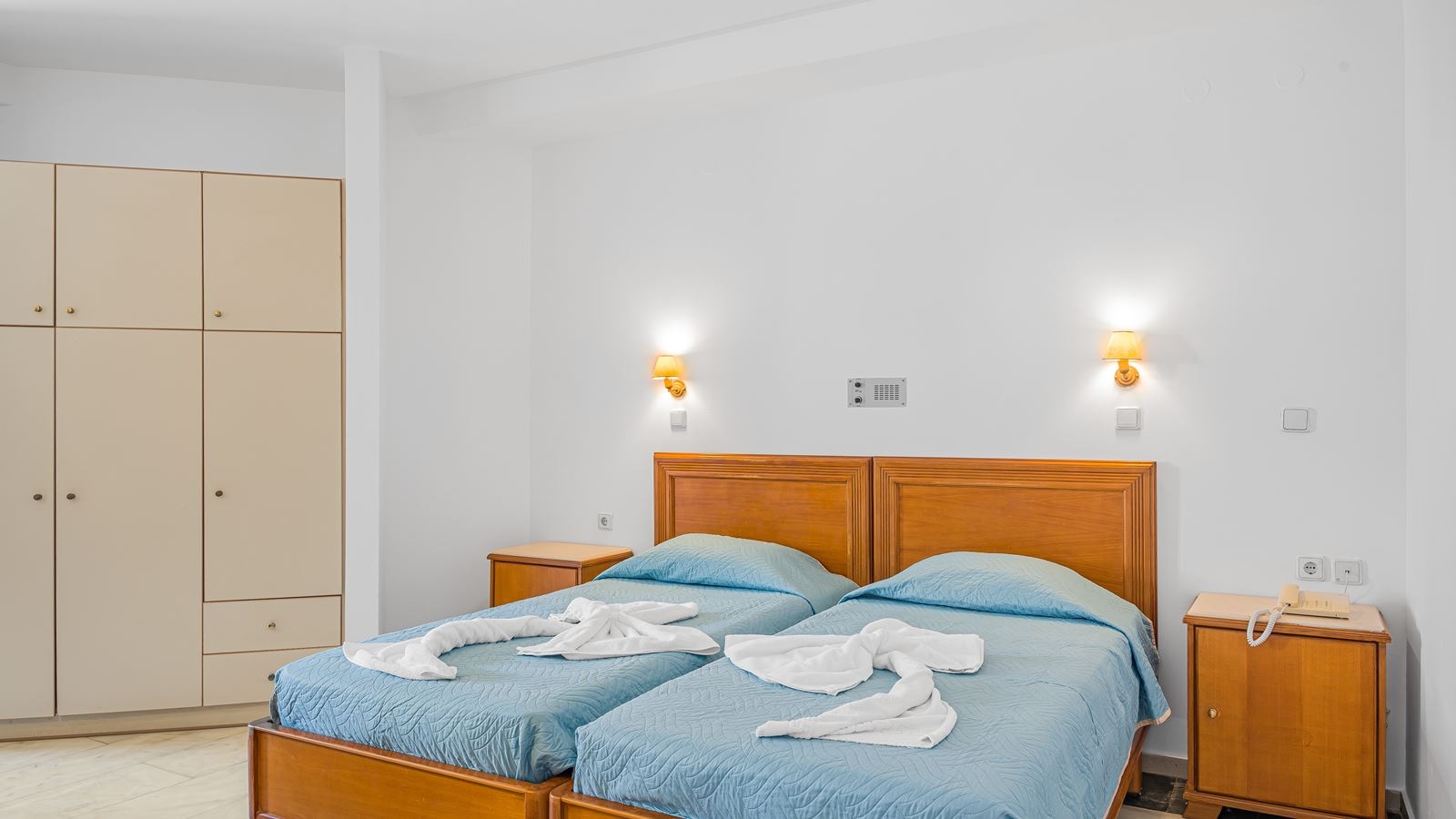 rooms-economy-1-bedroom-triple-apartment-ground-floor