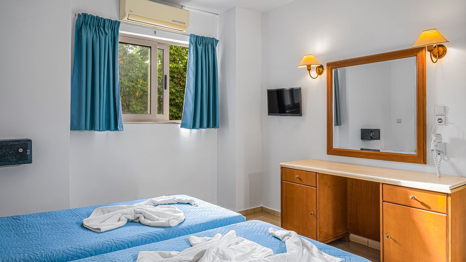 rooms-economy-1-bedroom-triple-apartment-ground-floor