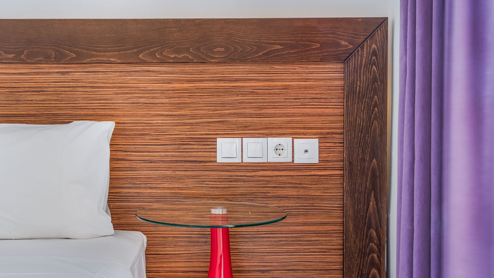 rooms-standard-1-bedroom-triple-apartment-balcony-or-terrace