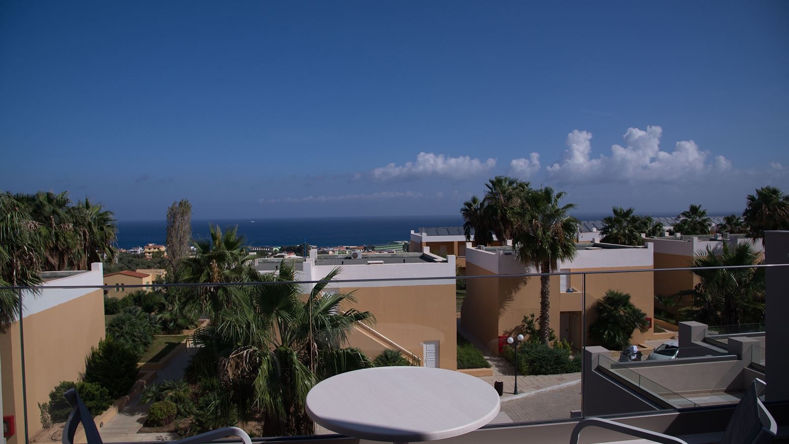 rooms-room-superior-balcony-or-terrace