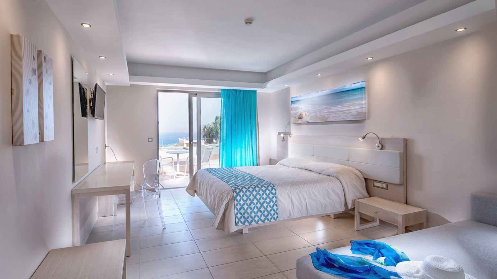 rooms-room-superior-balcony-or-terrace