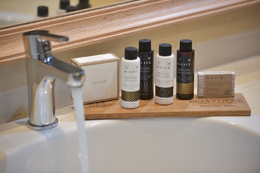 rooms-room-superior-balcony-or-terrace