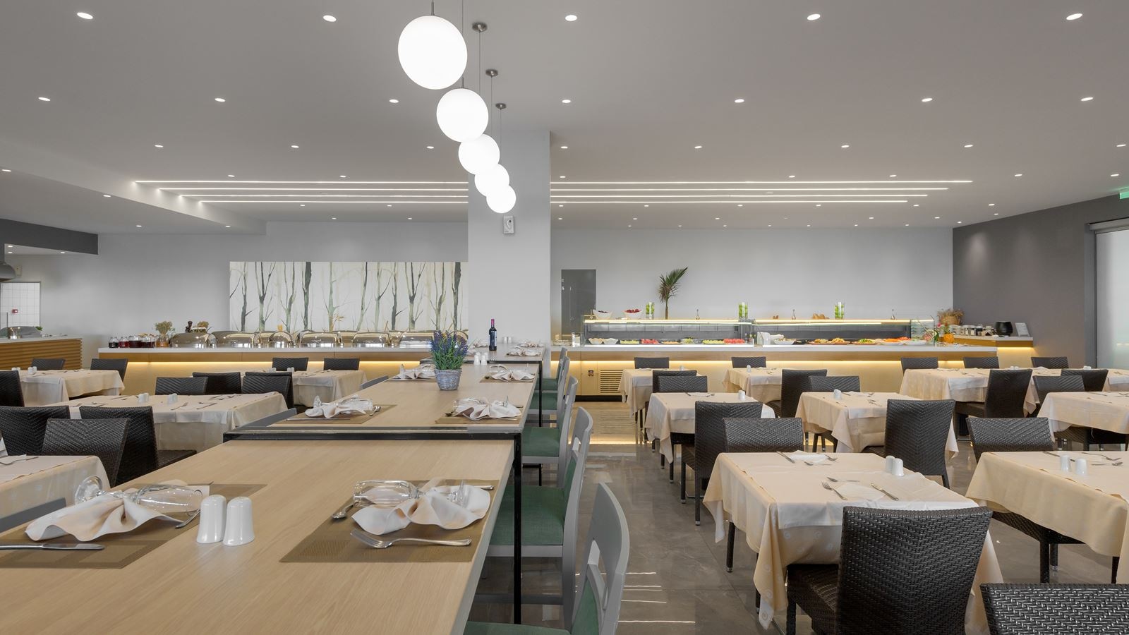 restaurants-restaurant