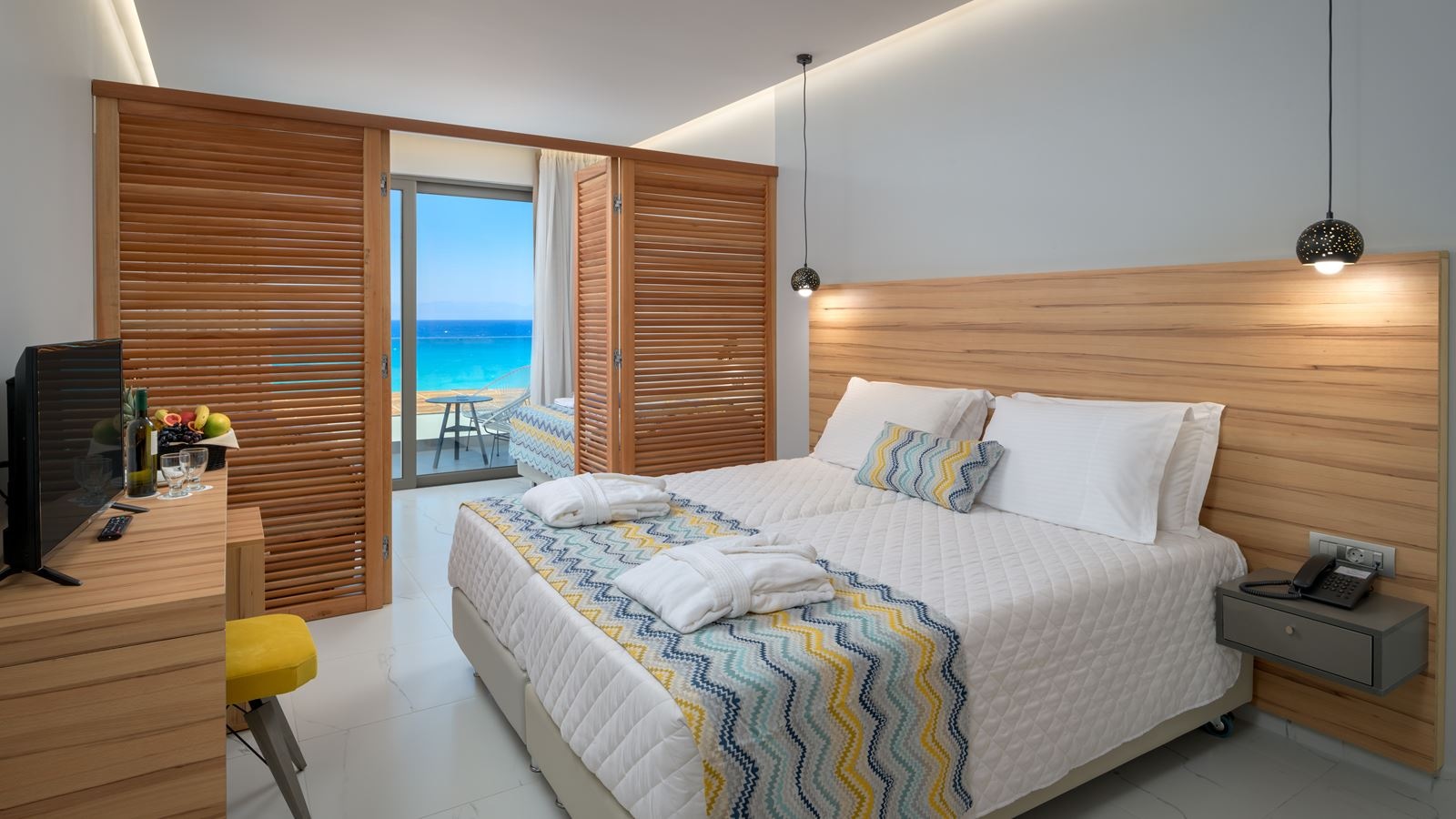 rooms-family-superior-sea-view-balcony-or-terrace