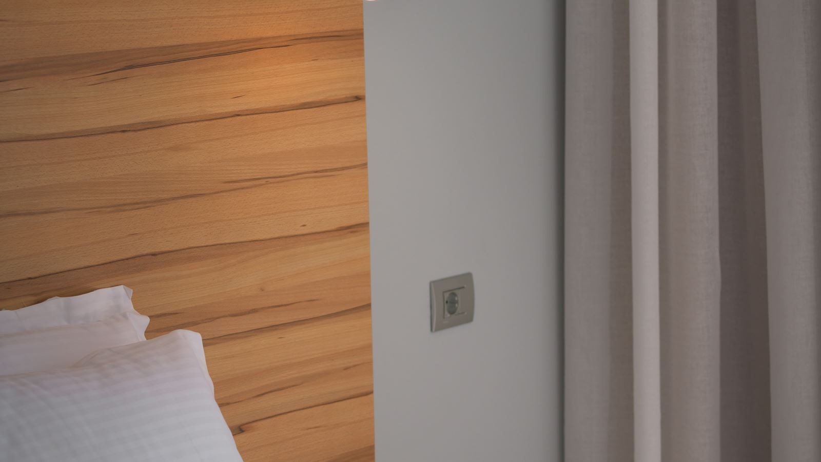 rooms-room-superior-double-side-sea-view