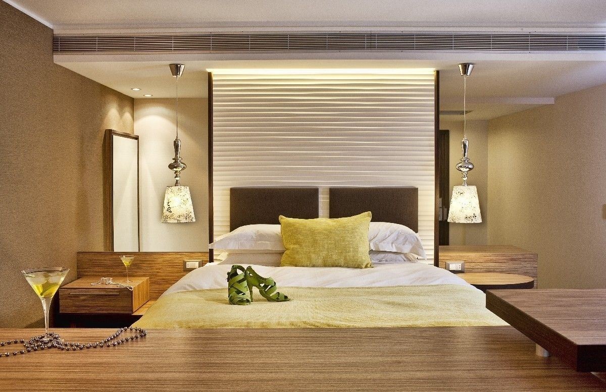 rooms-junior-suite-sea-view-1-broom-with-balcony