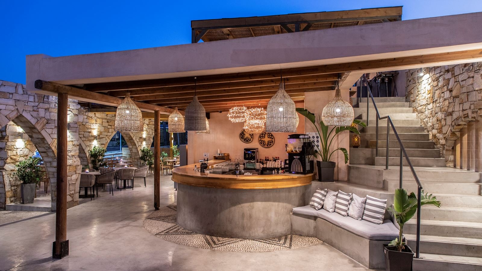 bars-beach-bar-to-dikti