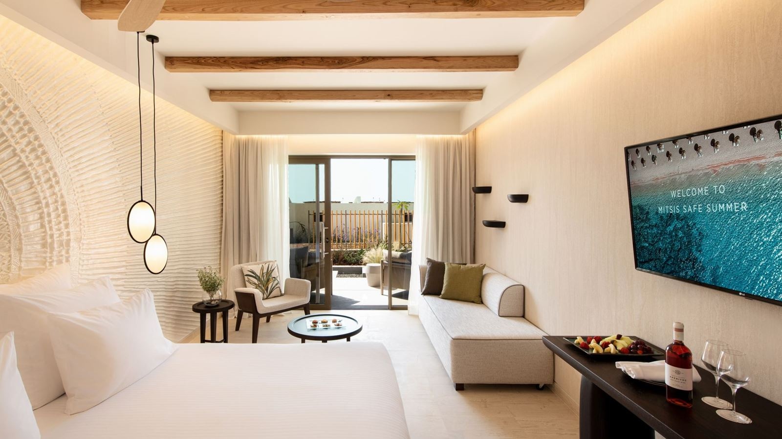 rooms-superior-bungalow-private-courtyard