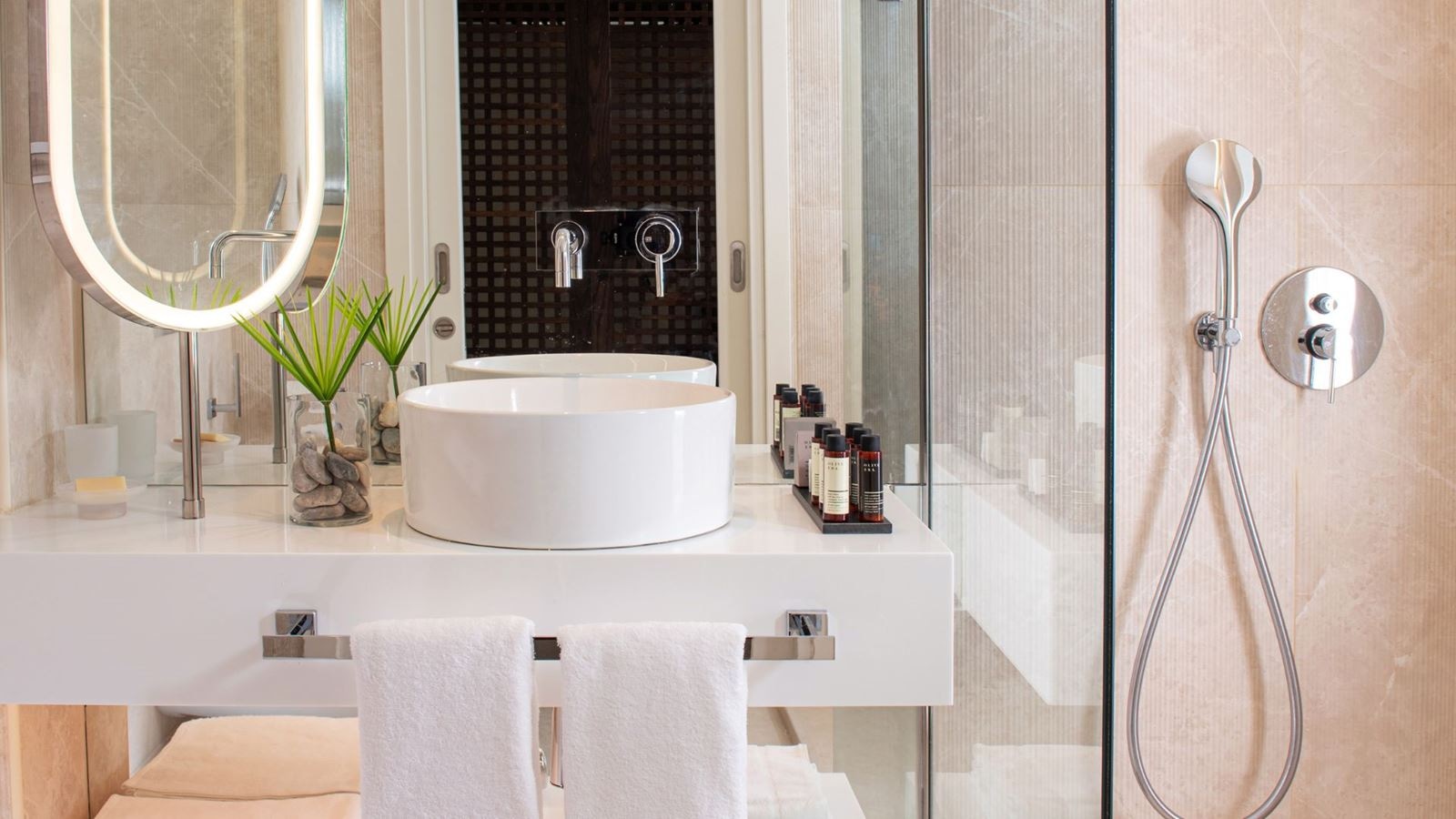 rooms-superior-double-sea-view