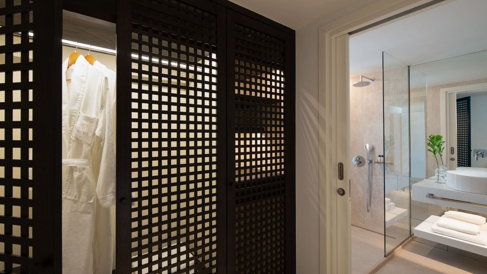 rooms-private-residence