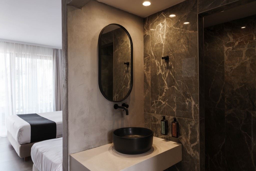 rooms-double-room-balcony-or-terrace