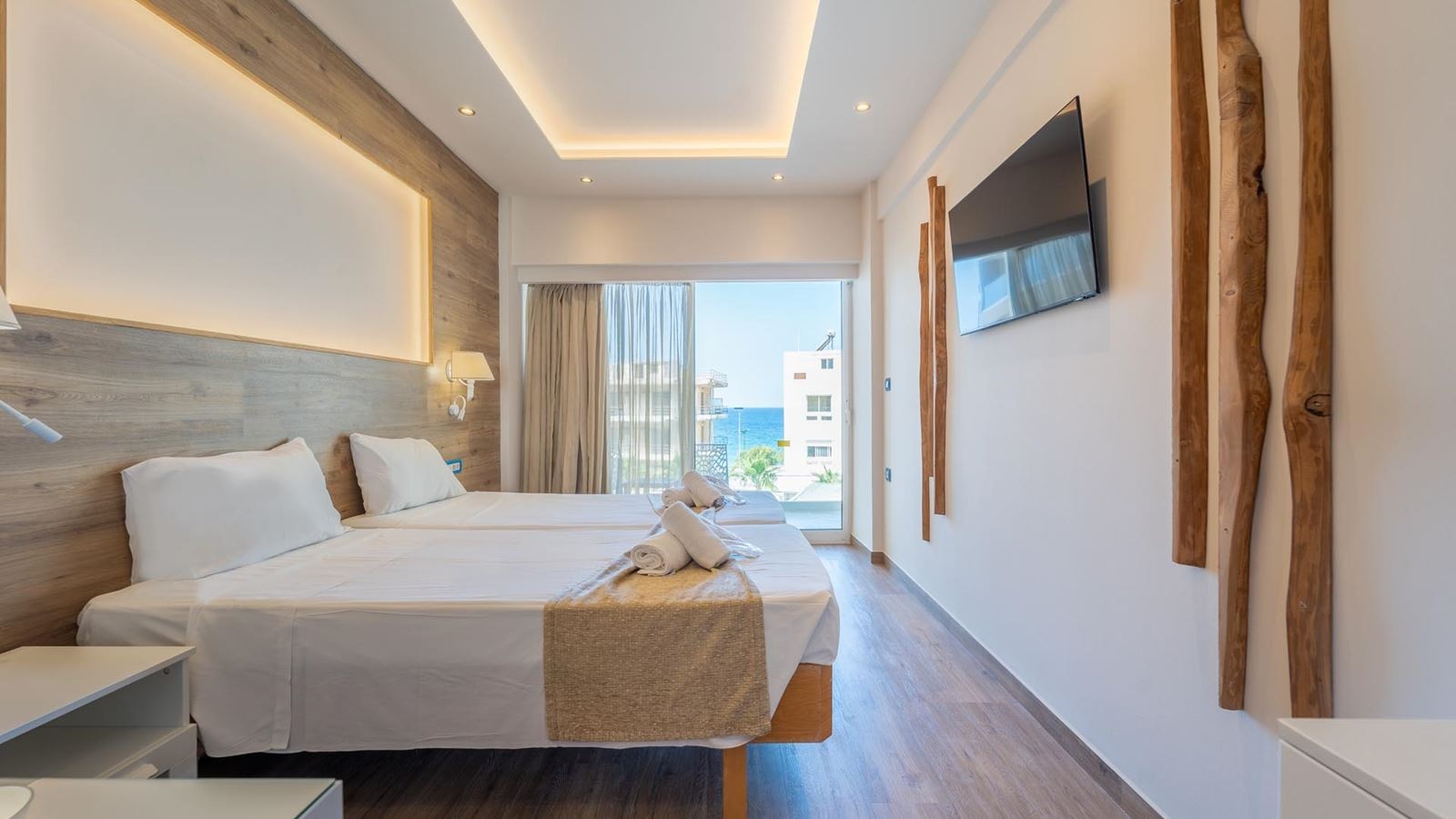 rooms-room-poolview-balcony-or-terrace