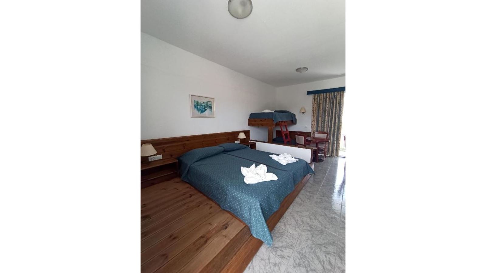 rooms-family-room-bunkbed