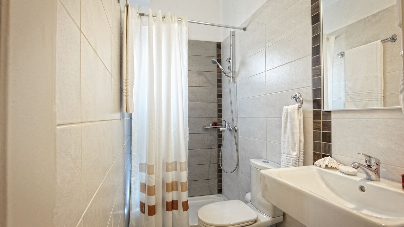rooms-double-room