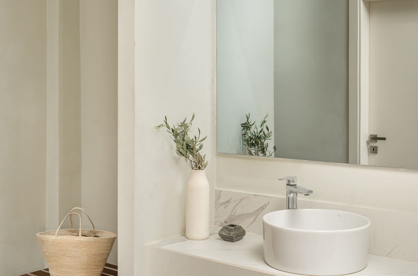 rooms-deluxe-double-room