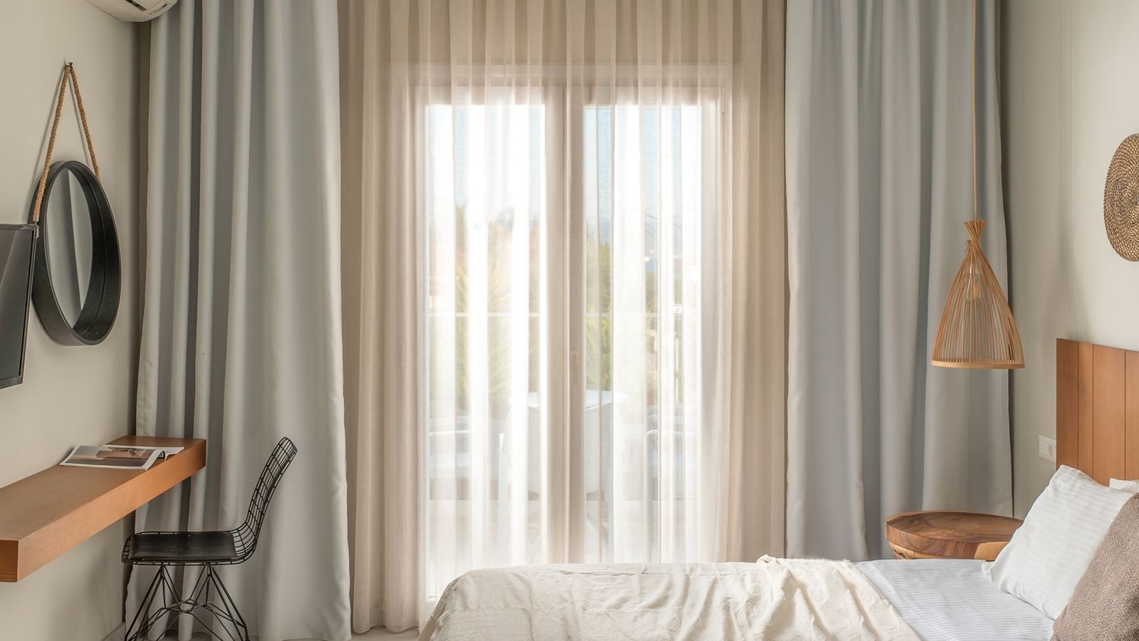 rooms-deluxe-two-bedroom---family-room