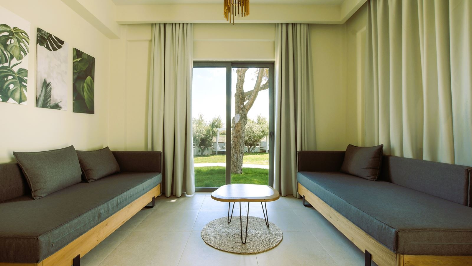 rooms-suite-private-pool