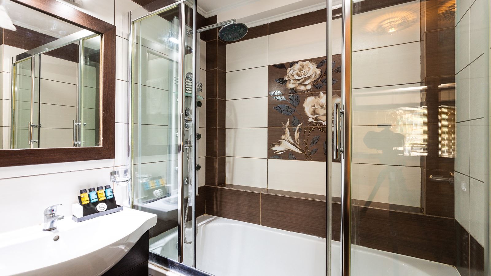 rooms-superior-double-gardenview-balcony-or-terrace