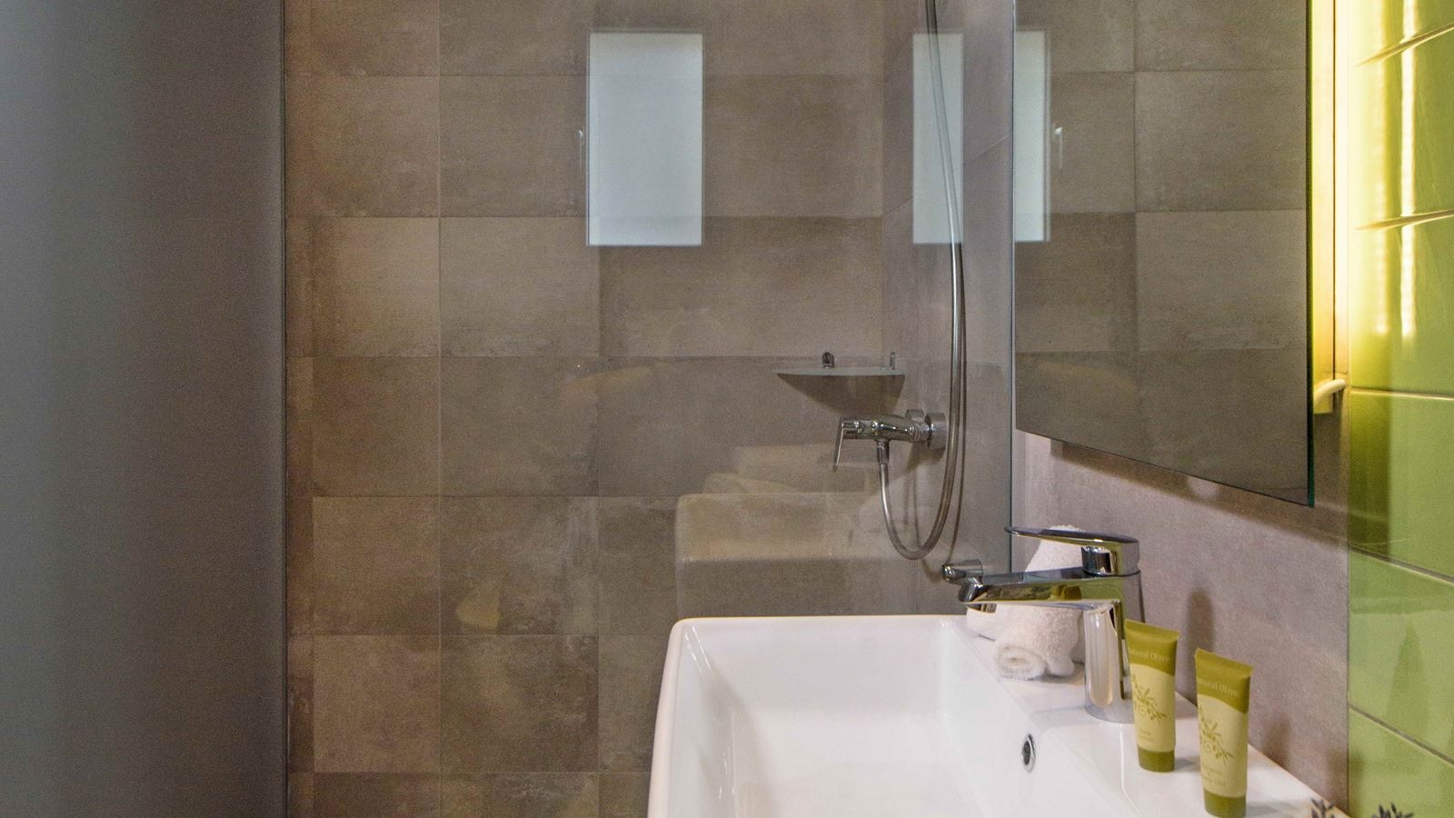 rooms-executive-suite-sea-view