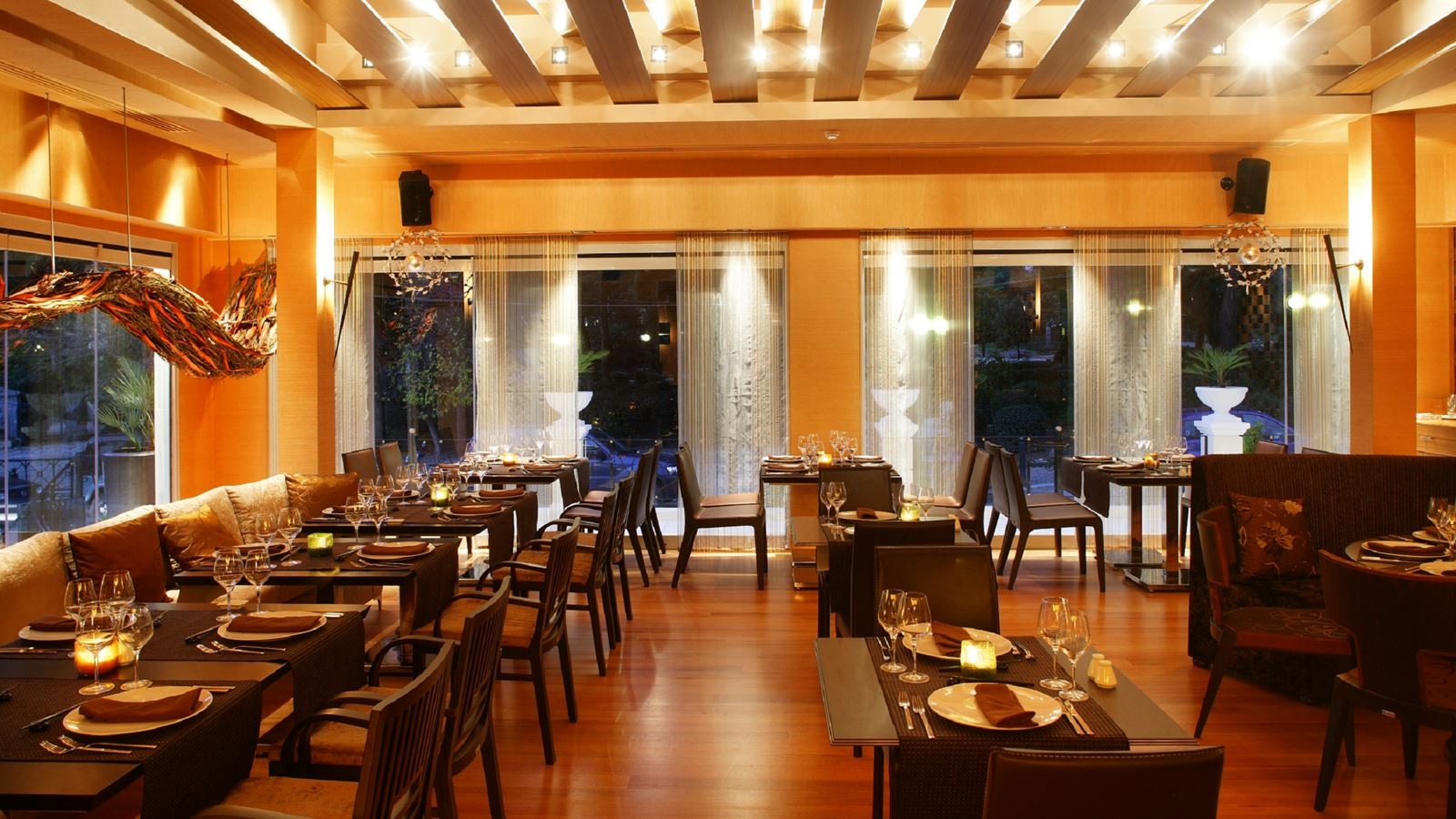 restaurants-restaurants