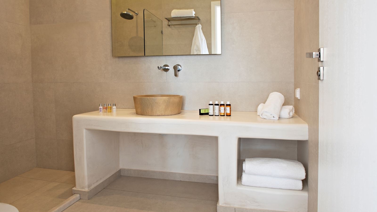 rooms-quadruple-deluxe