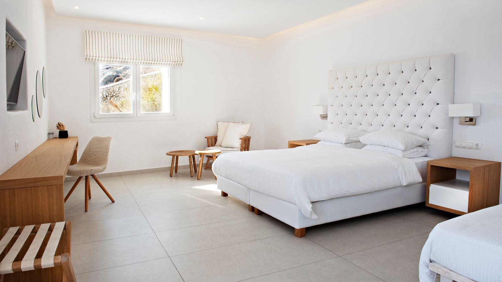 rooms-quadruple-deluxe