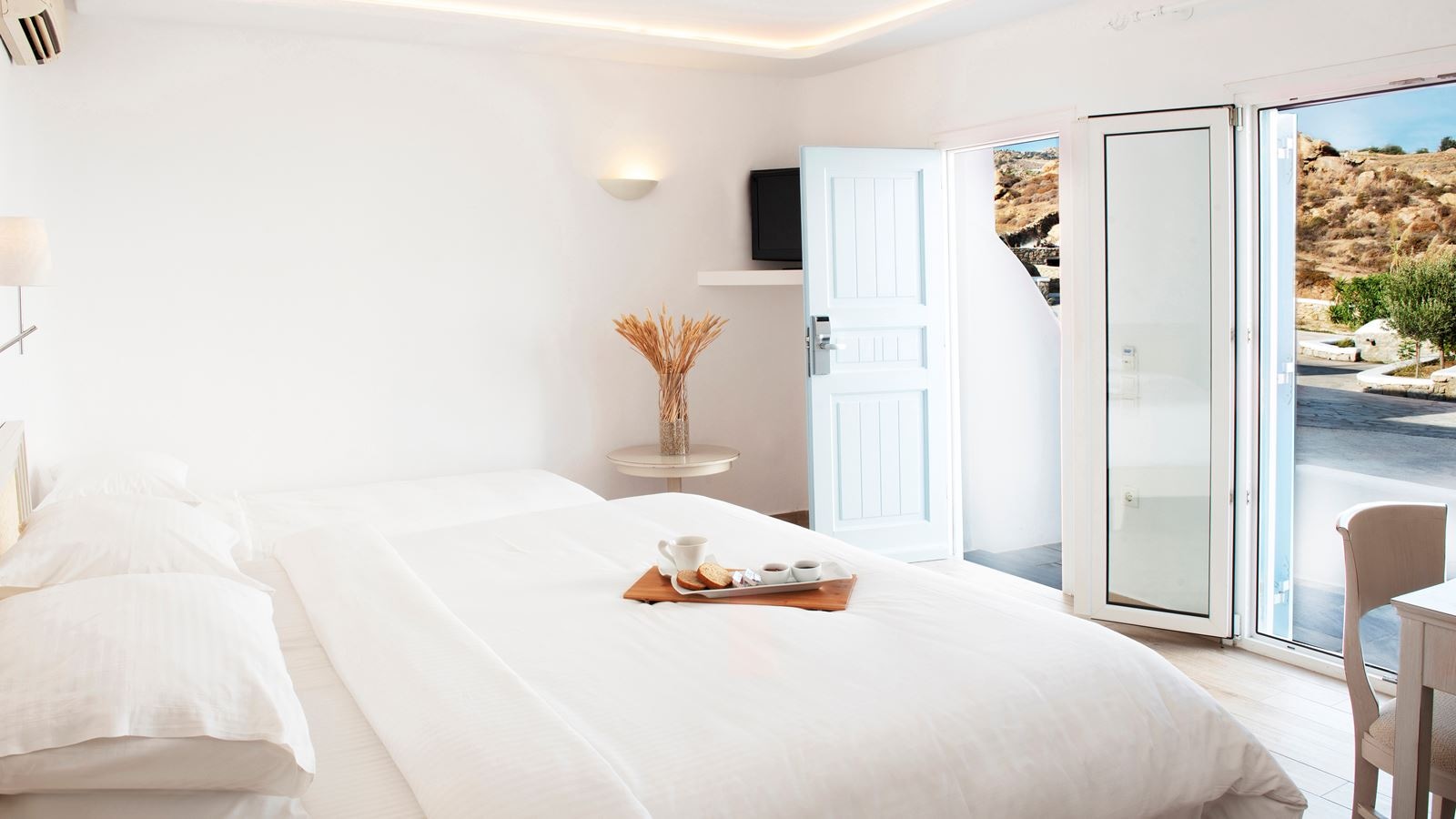 rooms-double-or-twin-deluxe