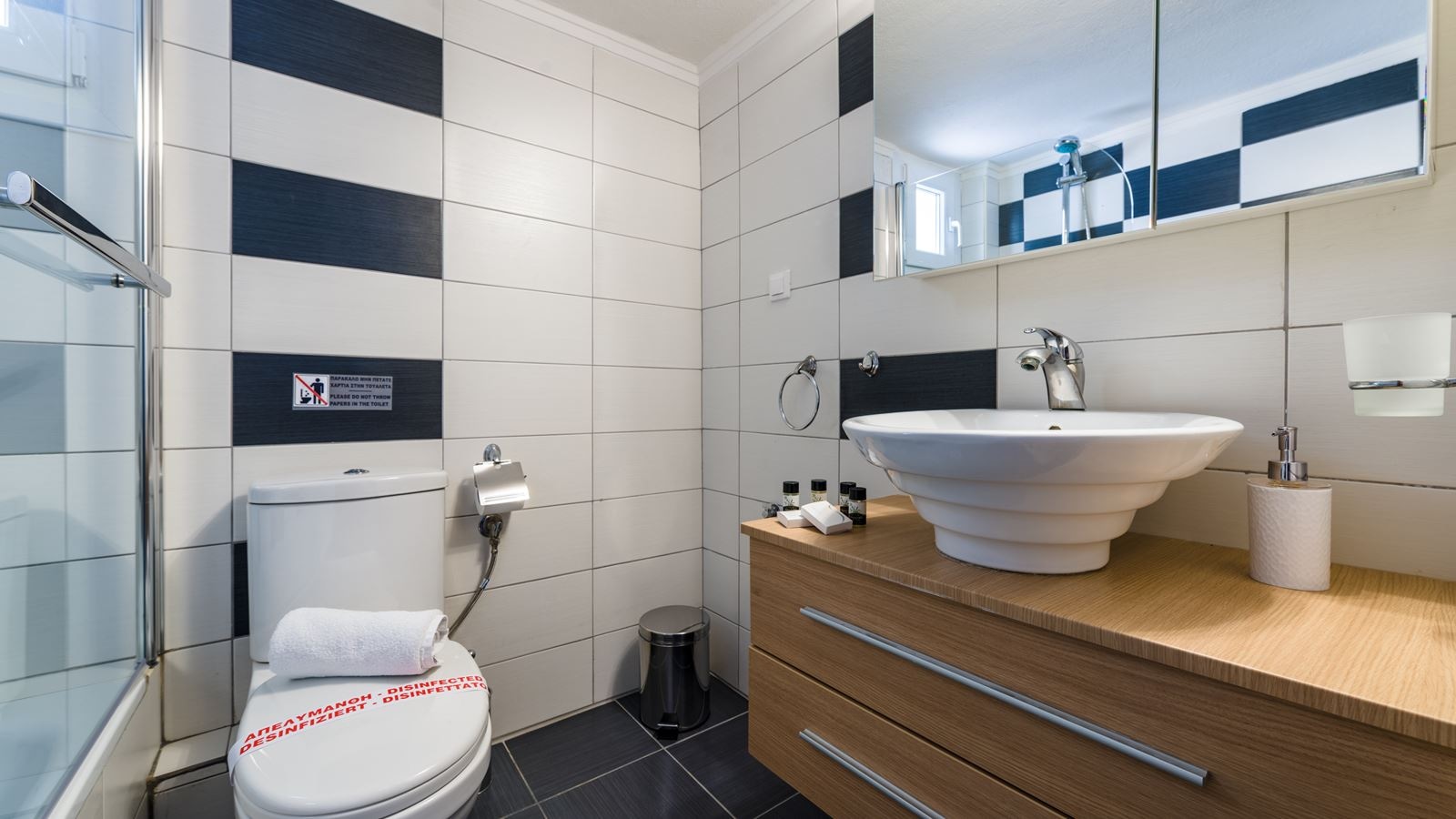 rooms-two-bedrooms-apartment