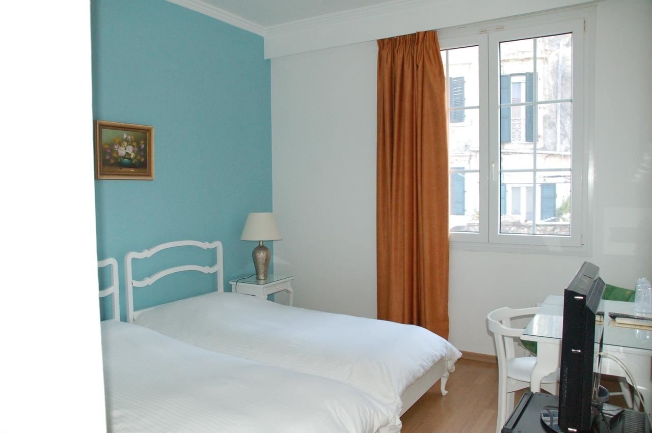 rooms-economy-triple