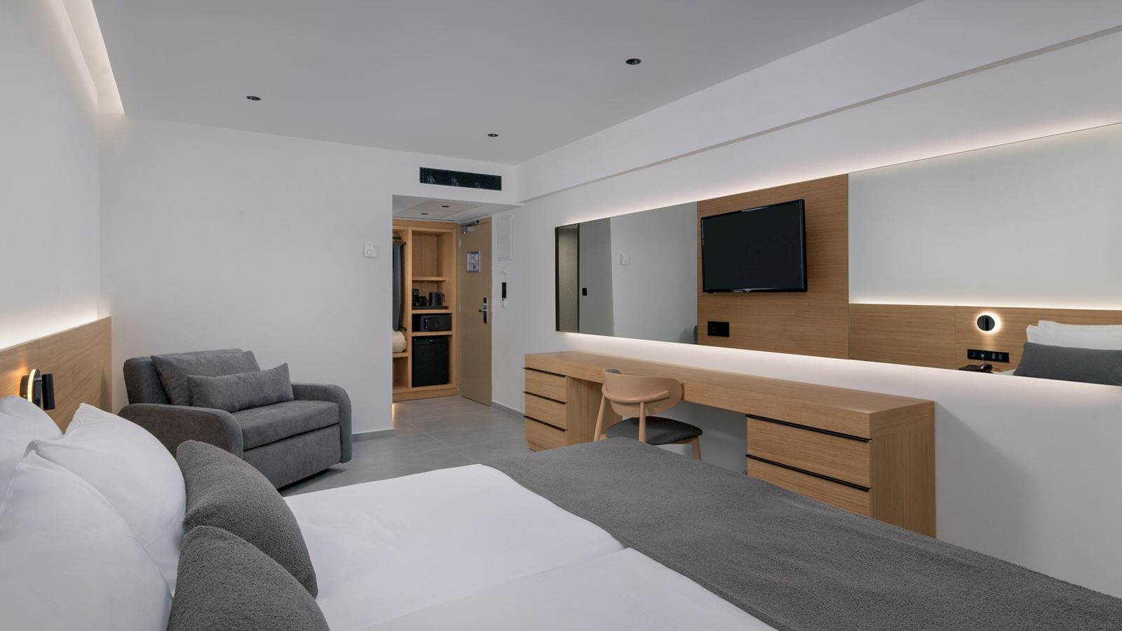 rooms-deluxe-guestroom-sea-view-limited