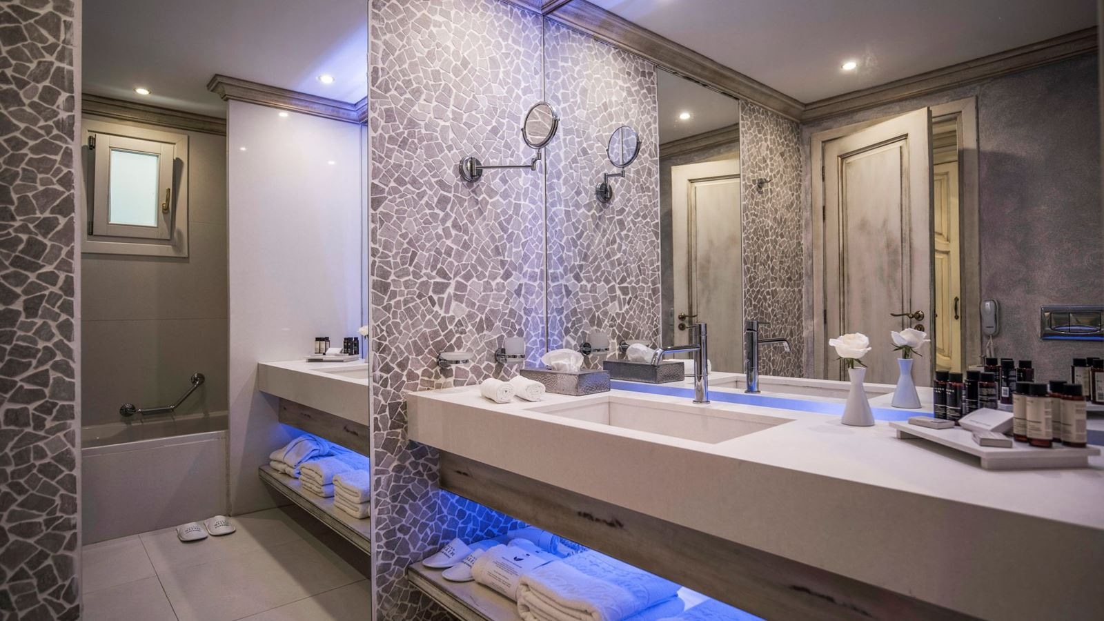 rooms-bungalow-sea-view