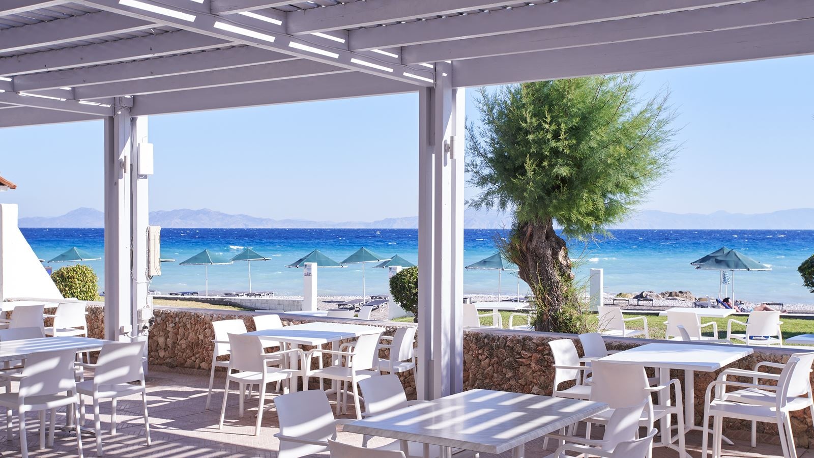 restaurants-pizza-and-gyros-corner