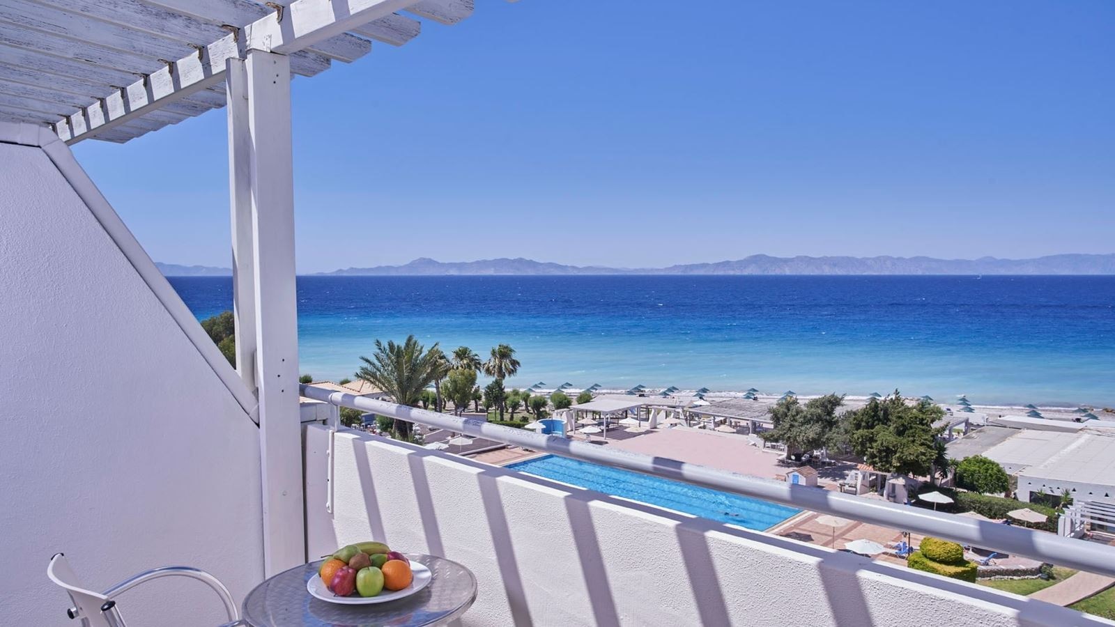 rooms-family-comfort-2-bedroom-sea-view