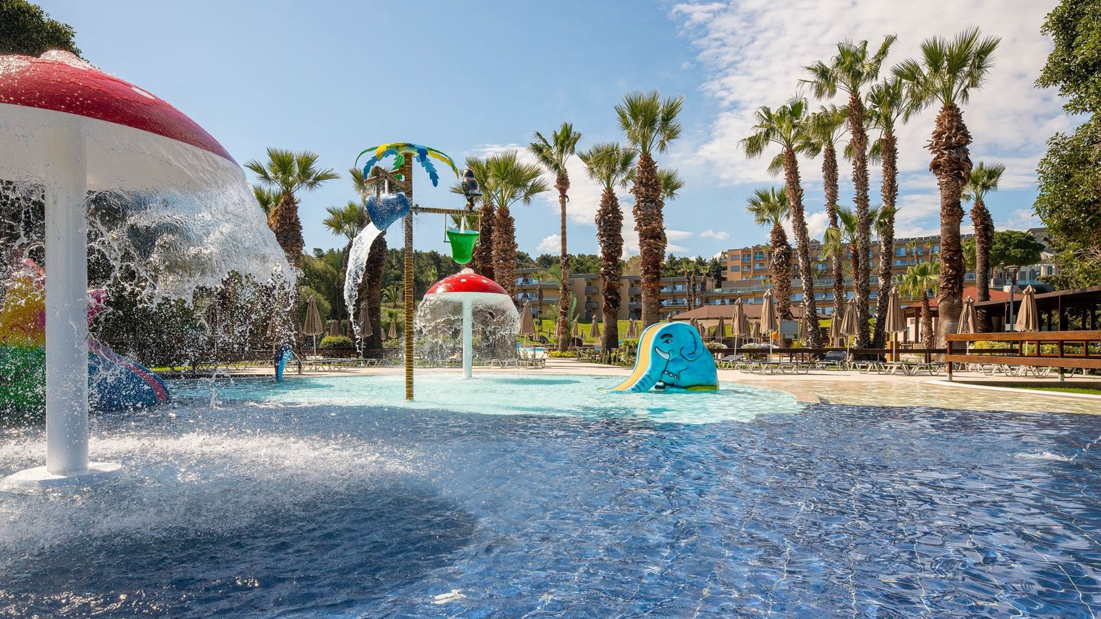 pools-outdoor-childrens-pool